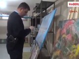 Sivas Komiser, Karakolda Yağlı Boya Resim Yapıyor