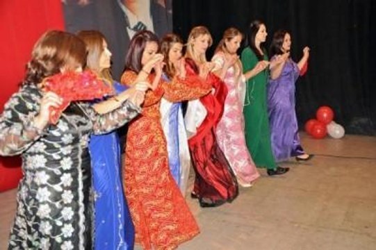 Şırnak'ta Yöresel Kıyafet Giyen Öğretmenler, Şemmame Oynadı