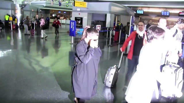 Pregnant Kim Kardashian & mother Kris Jenner at JFK Airport in NY