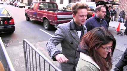 Conor Maynard asked about Justin Bieber in NYC
