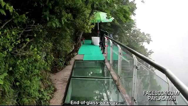 1432 Metre Yükseklikteki Cam Patika Yol