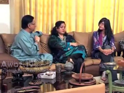 Hassan Nisar’s Daughter First Time on Live TV Asking a Question From Hassan Nisar