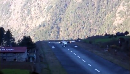 Atterissage à l'aéroport le plus dangereux du monde