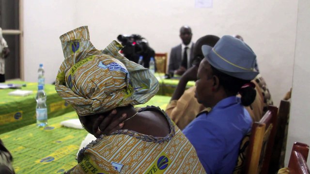 Le MENIC Mahamadou CAMARA sollicite le concours de La Poste du Mali pour éradiquer Ebola