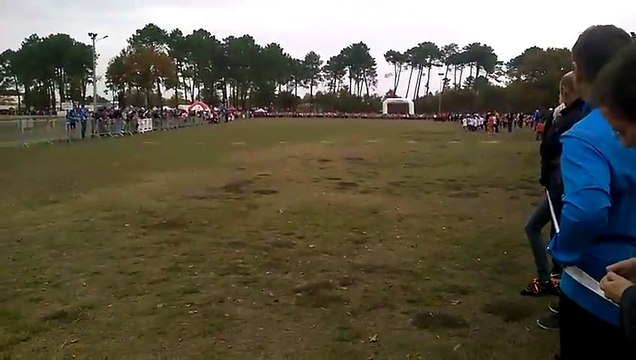 Départ course minimes filles Gujan-Mestras le 23/11/04