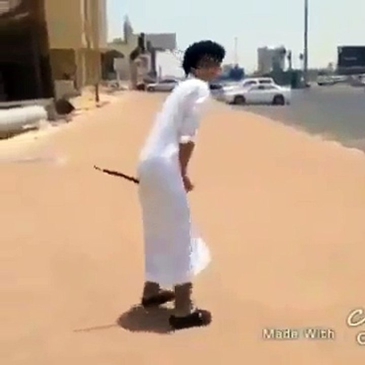 ARABIC BOY FARTING