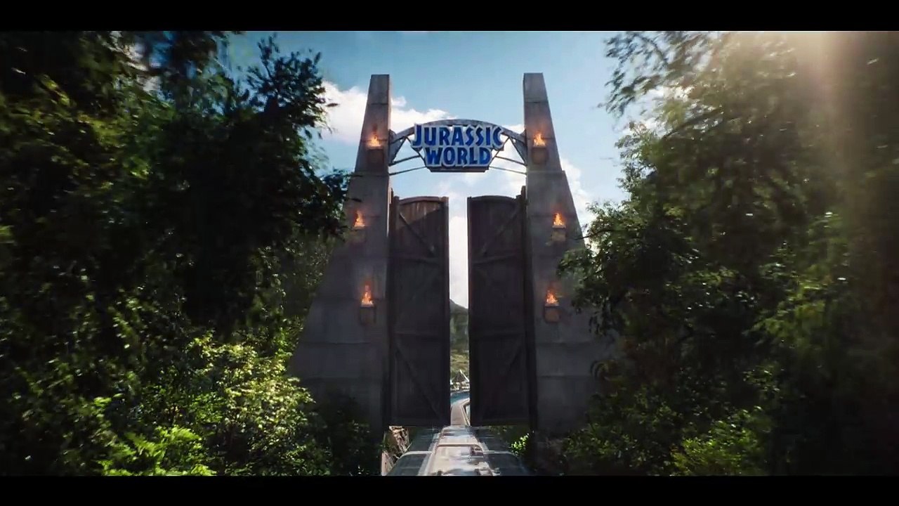 Jurassic World (2015)