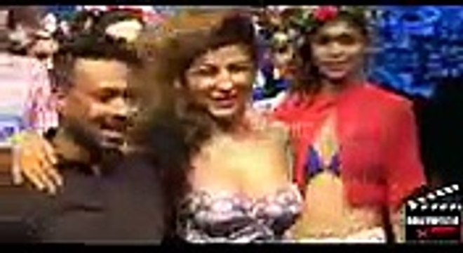 Hard Kaur On Ramp For Designer Ken Ferns At Madame Style Week 2014 (1) BY video vines Dh1