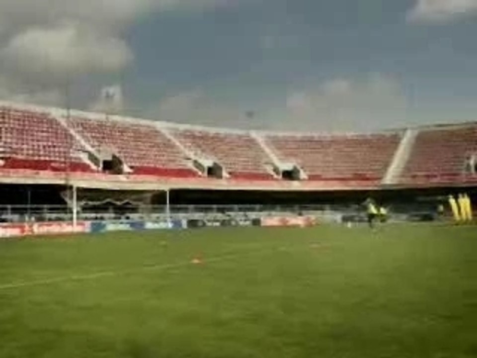 Ronaldinho spot nike 2006 (4 traverse)