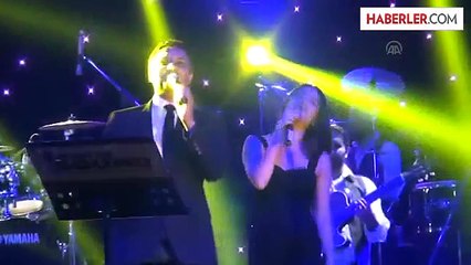 Şarkıcı Rafet El Roman, Konser Verdi