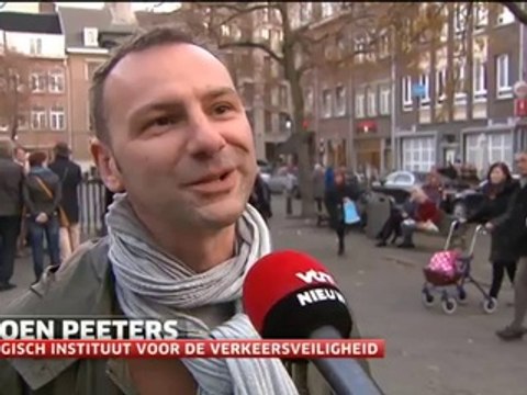 Un chauffard percute violemment deux voitures sur une autoroute !