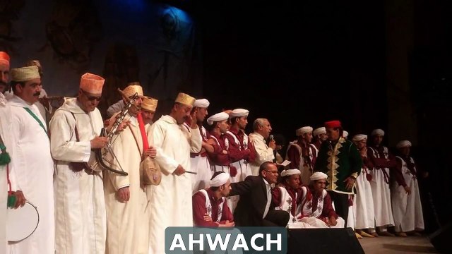 chant traditionnel amazigh - ahwach chtouk ait baha