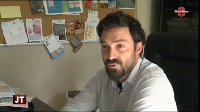 Sécurité routière : 6 nouveaux panneaux tintés d’humour noir