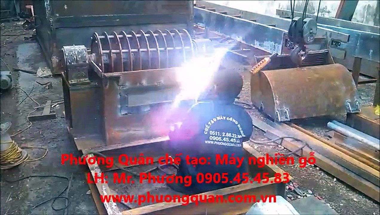 Máy nghiền  mùn cưa để ép viên nén gỗ mùn cưa 2015