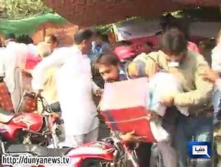 Download Video: Dunya News - Citizens disrupt helmet ceremony in Faisalabad