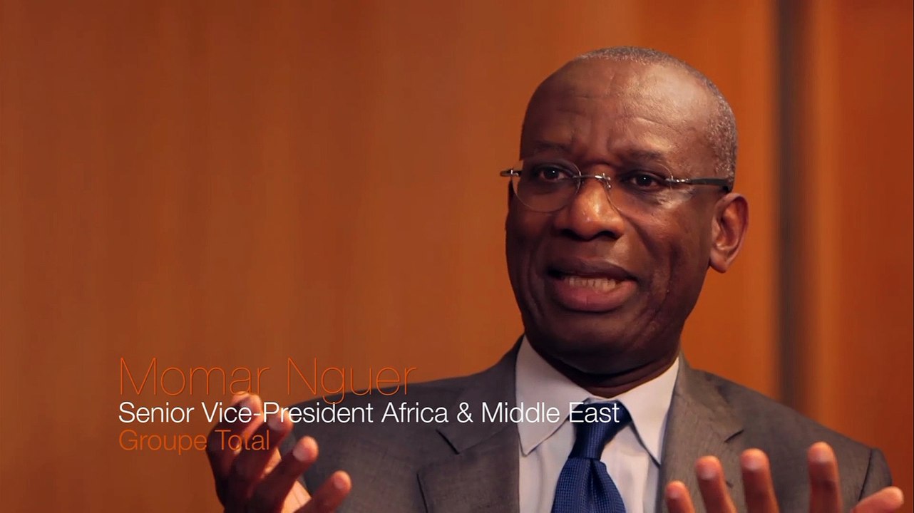 [FR] Momar Nguer : Selon vous, l’Afrique est-elle en avance sur l’Europe en matière de digital ? 4/4