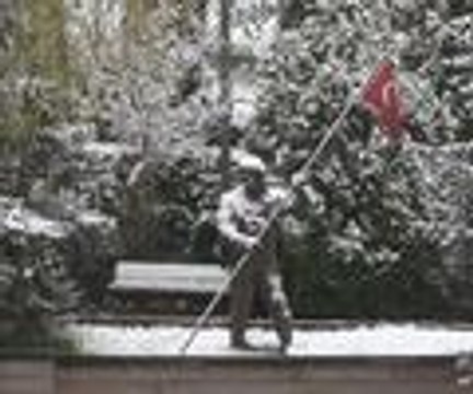 Başkent'te kar yağışı