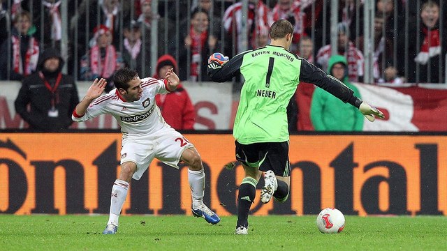 Neuer-Imitator fliegt vom Platz