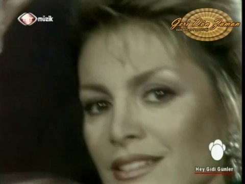 Ajda Pekkan - Olur Ya [Giannis Parios - Logia] (1990)