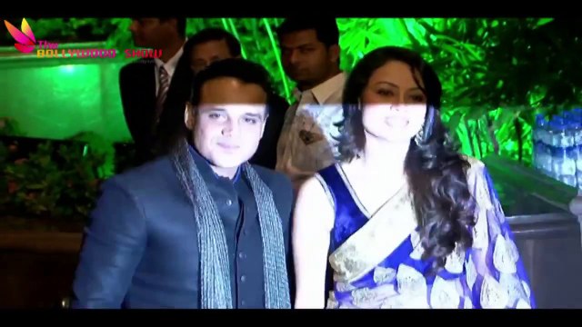 Salman Khan Future Wife Zarine Khan @ Salman Khan's Siter Arpita's Reception