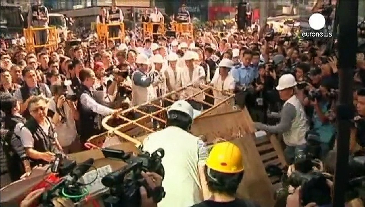 Hongkong: Ausschreitungen bei Räumung der Protestlager