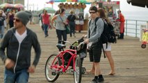 Funny prank! Pop Up Santa gives some bikes to passerbies