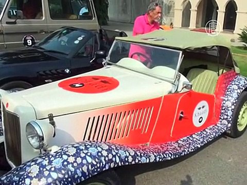 Ретро-авто покорили дороги Пакистана