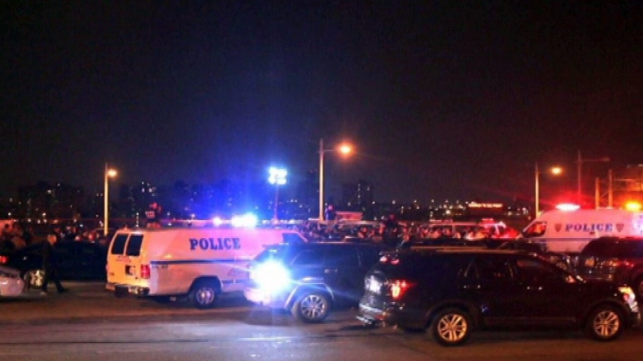 Tear gas fired at Ferguson protesters