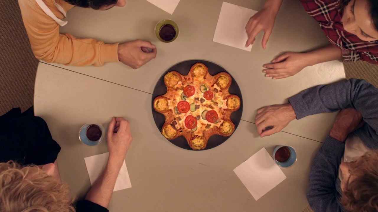 PIZZA HUT | CHEESEBURGER PIZZA  | IOURI PHILIPPE PAILLÉ