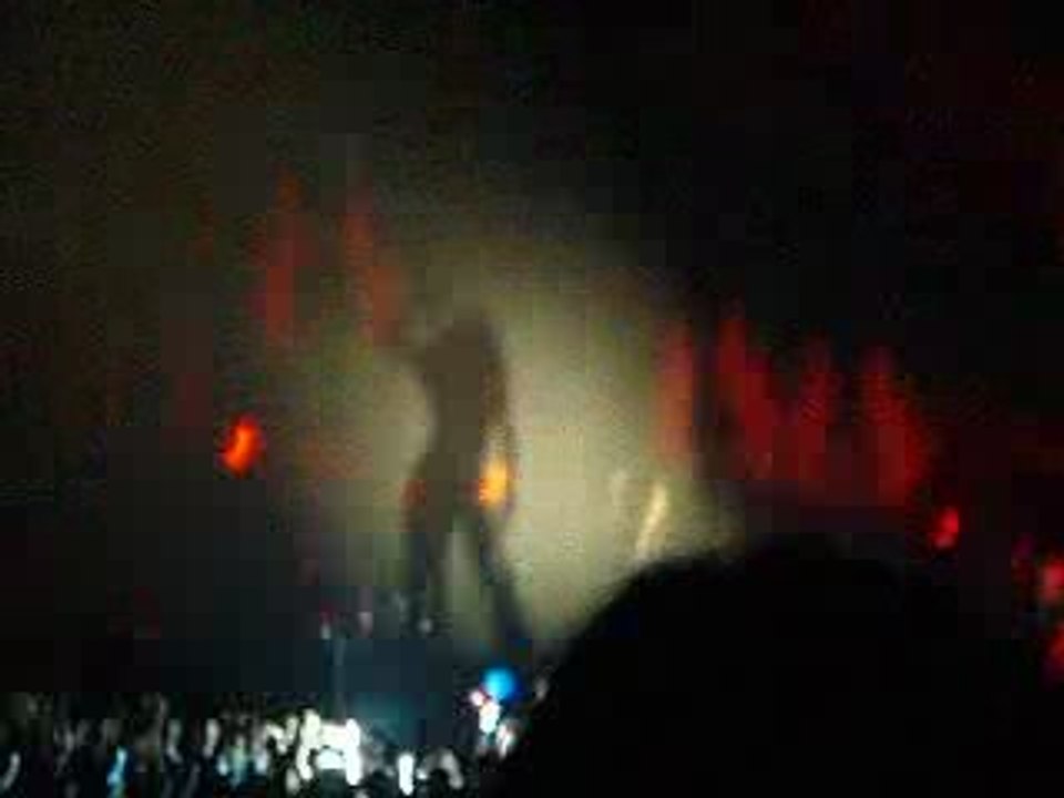 INTRO DE SHAKIRA PARIS 16/02/07