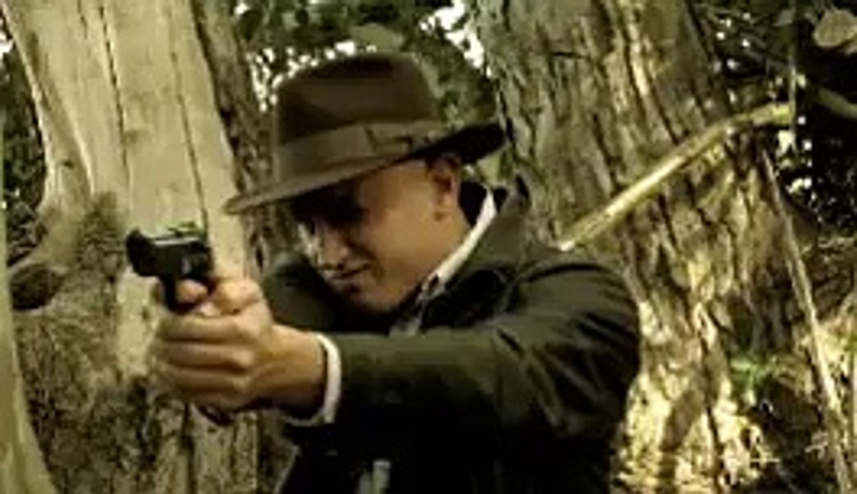 VIDEO COPILOT - 24. Blood Splatter - After Effects Tutorials, Plug-ins and Stock Footage for Post Production Professionals