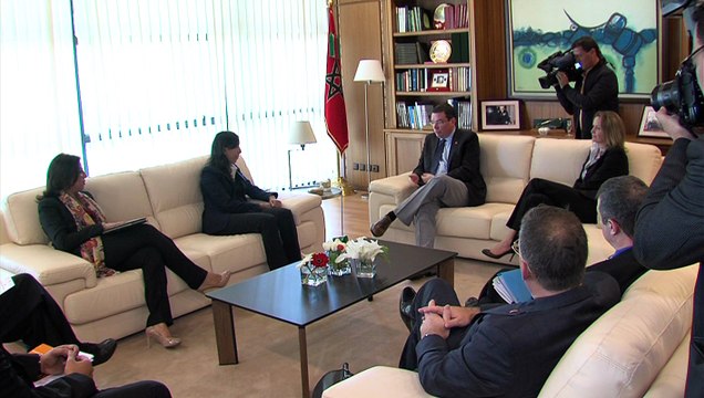 Bouaida s'entretient avec le ministre canadien du développement international et de la francophonie