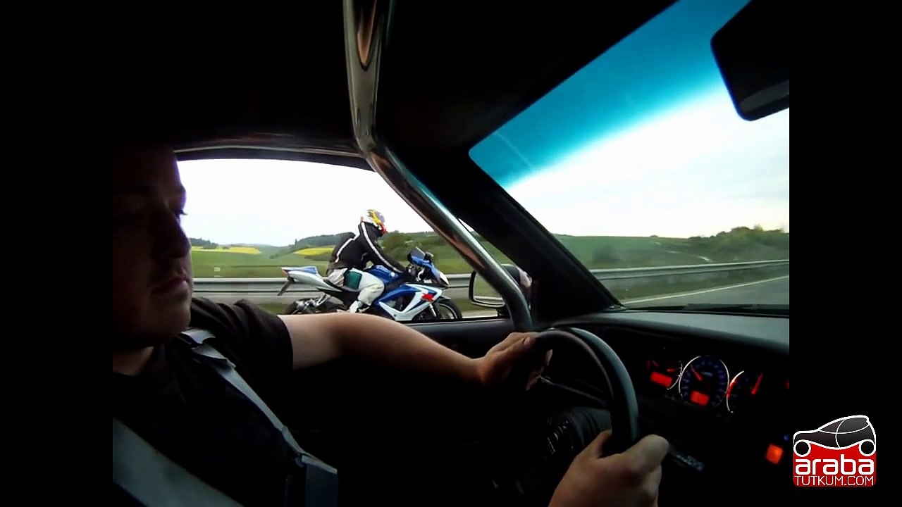 Corrado VR6 Turbo vs Suzuki GSXR 600 - Araba Tutkum