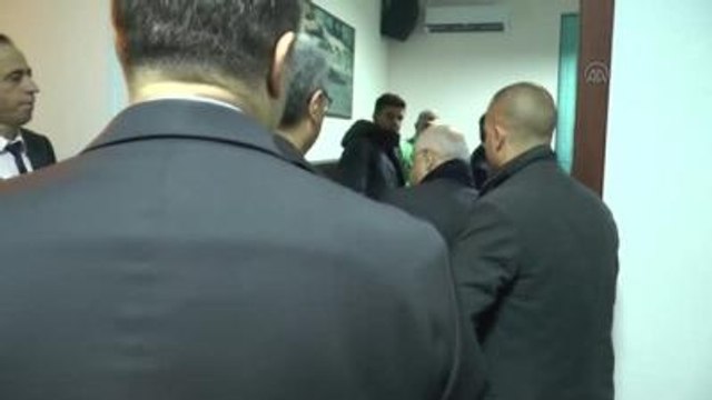 Çiçek, Tiran Yunus Emre Türk Kültür Merkezini Ziyaret Etti