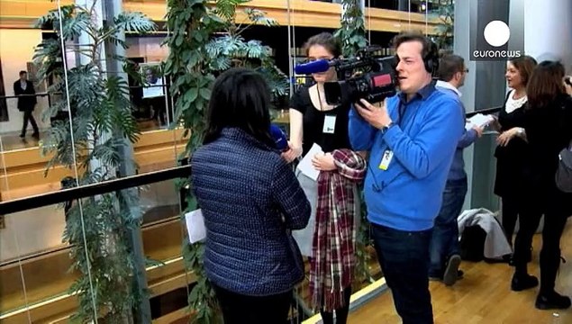 Eurodeputados aplaudiram mensagem humanista do Papa