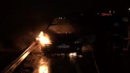 Alev Alev Yanan Araç Küle Döndü