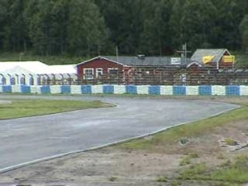 Audi RS4 vs. Porsche 911 Turbo