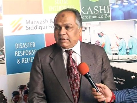 Mr. Shoaib Ahmed Siddiqui Commissioner Karachi on PGD Program by IBA Karachi - November 2014 1