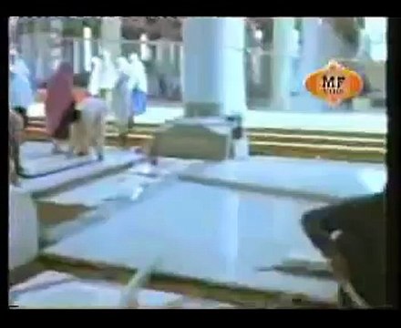 Zameen Maili Nahi Hoti - Farhan Ali Qadri s Beautiful Naat