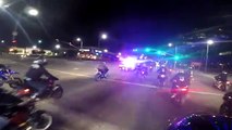 Motards vs Hélicoptère et voitures de police façon GTA 5