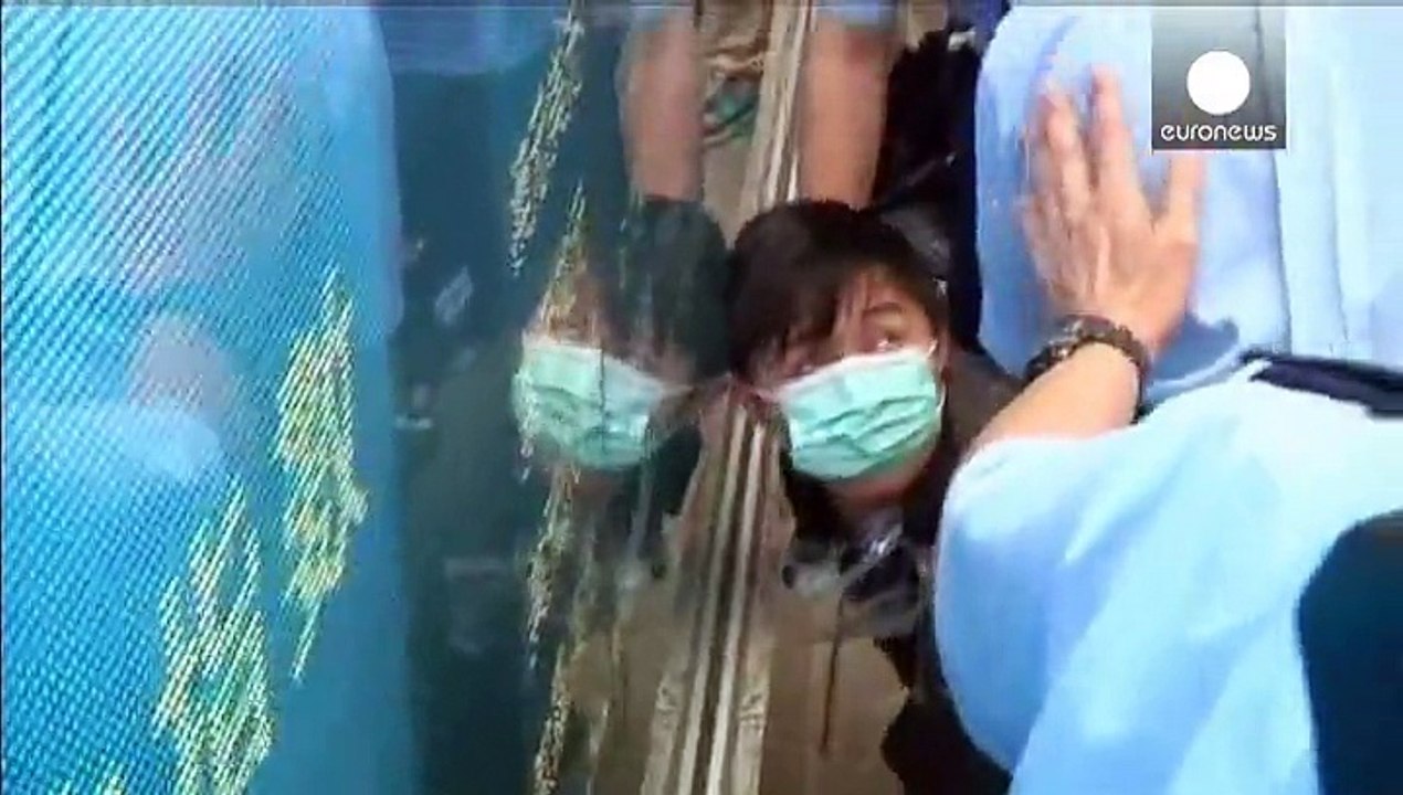 Dos líderes estudiantiles entre las decenas de detenidos en Hong Kong