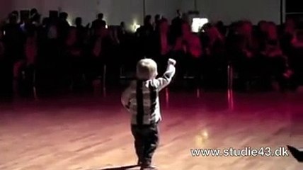 Cute baby Dance Very Nice