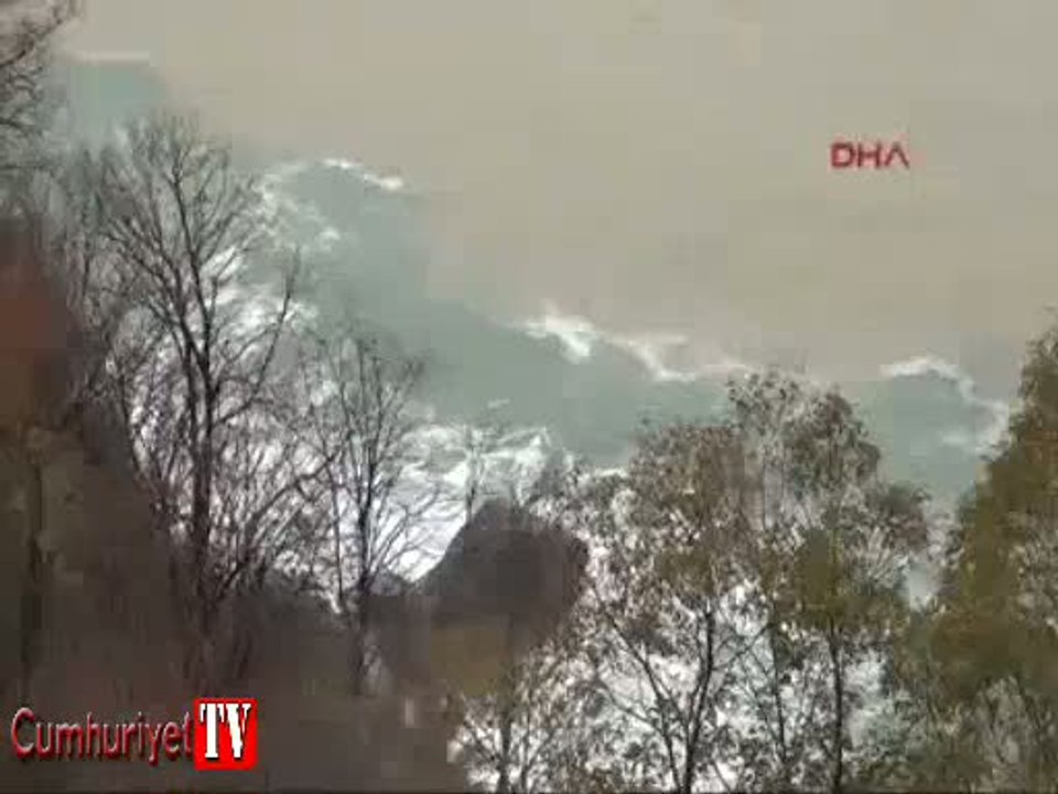 Karadeniz çamur rengini aldı