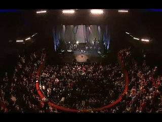 Mireille Mathieu -  Quand on n'a que l'amour  (live)