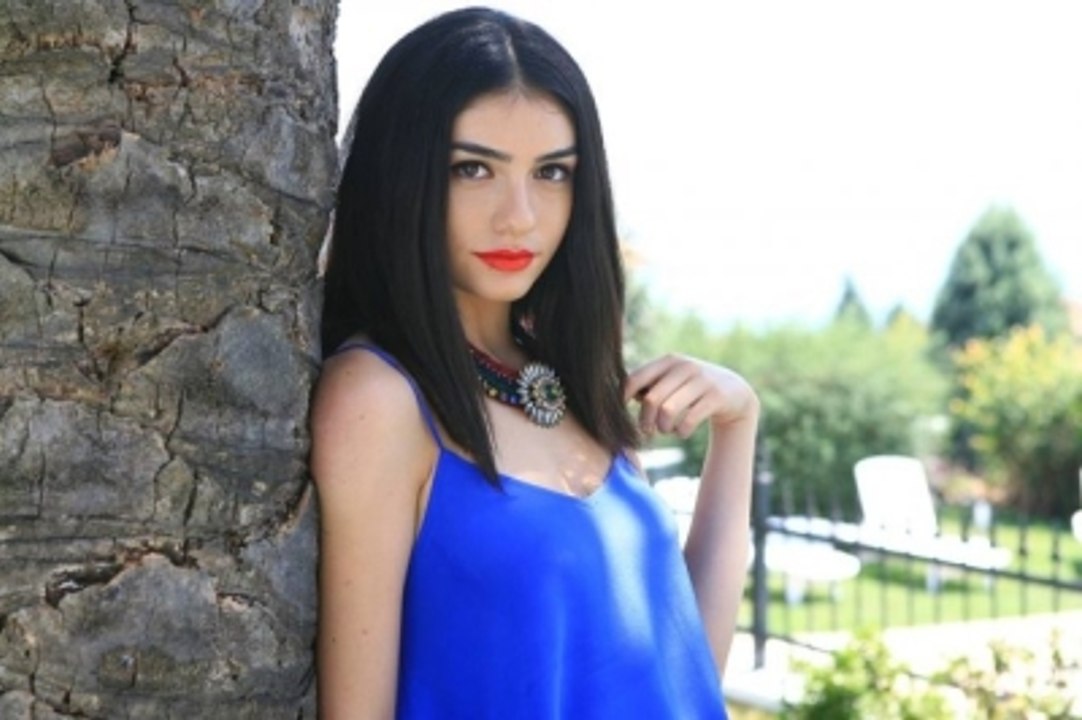 Hazar Ergüçlü, Reklam Filminden Rekor Ücret Aldı