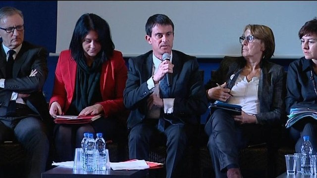 Valls: quand on siffle quelqu'un, on ne donne pas la meilleure image de la démocratie