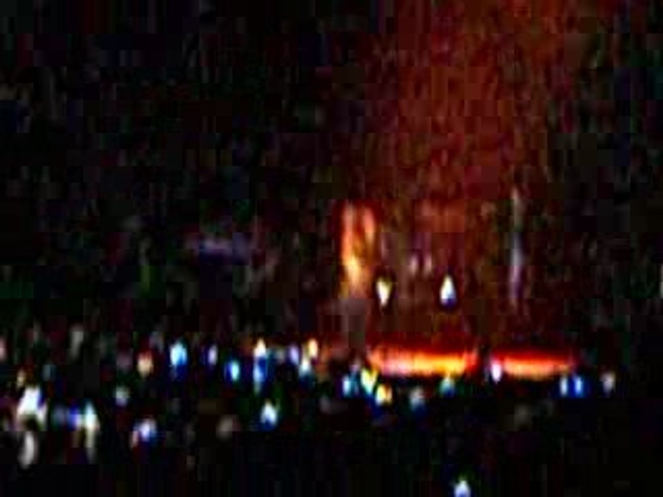SHAKIRA "WHENEVER WHEREVER" (1) PARIS 16/02/07
