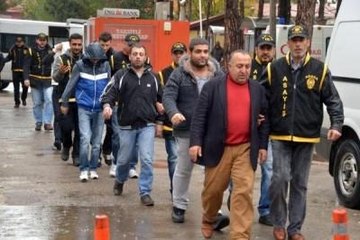 Kumar Oynanan Partinin 9 Yöneticisine, Binaya Yaklaşmama Cezası