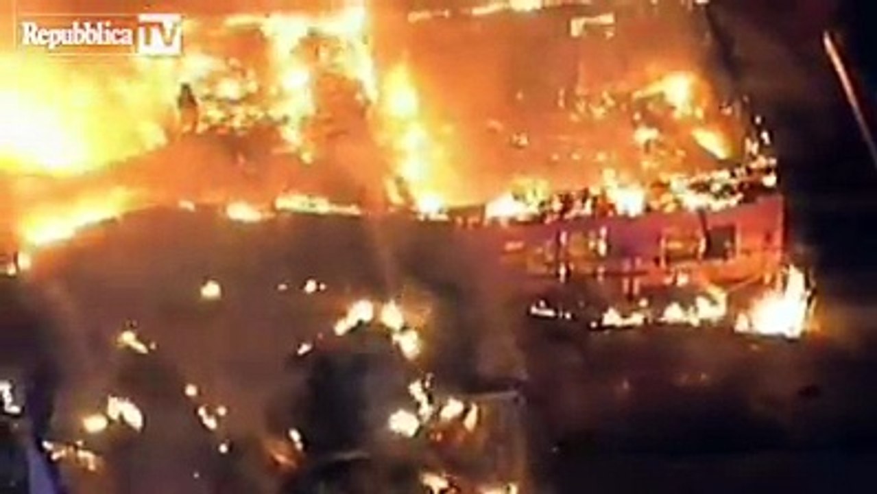 Ferguson da Binalar yanıyor !