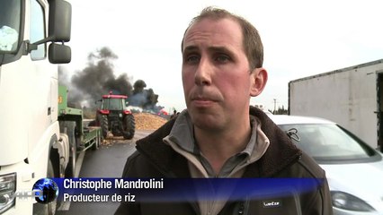 Fos: blocage par des riziculteurs et des agriculteurs